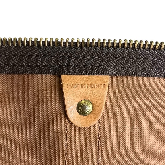 Louis Vuitton Monogram Keepall 50 Duffle Bag - Picture 9 of 11